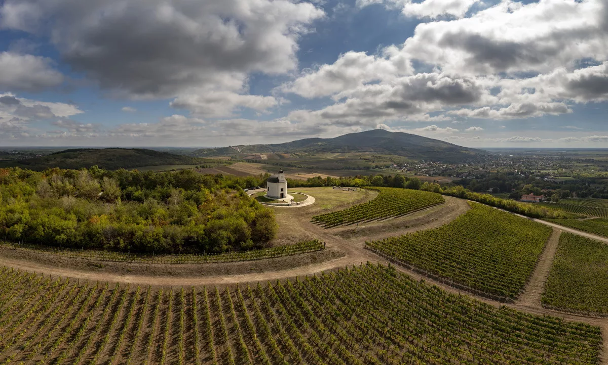 Tokaj-hegyalja régió látnivalói - Szent Teréz-kápolna