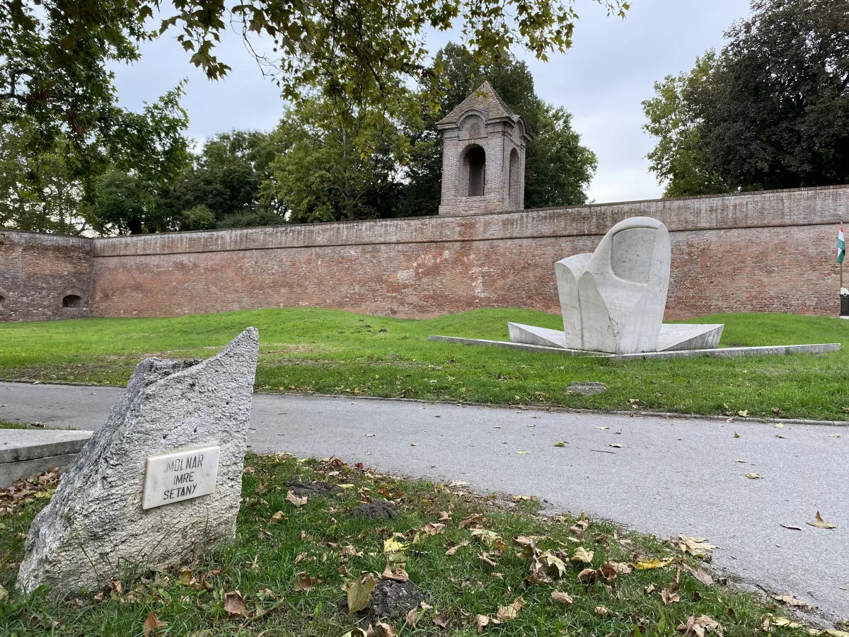Ahol megérint a történelem - Szigetvár látnivalói / Molnár Imre sétány a Millenniumi emlékművel