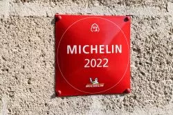 Gratulálunk! Három új Michelin-csillagos étterme van Magyarországnak, és megvannak az első vidékiek is