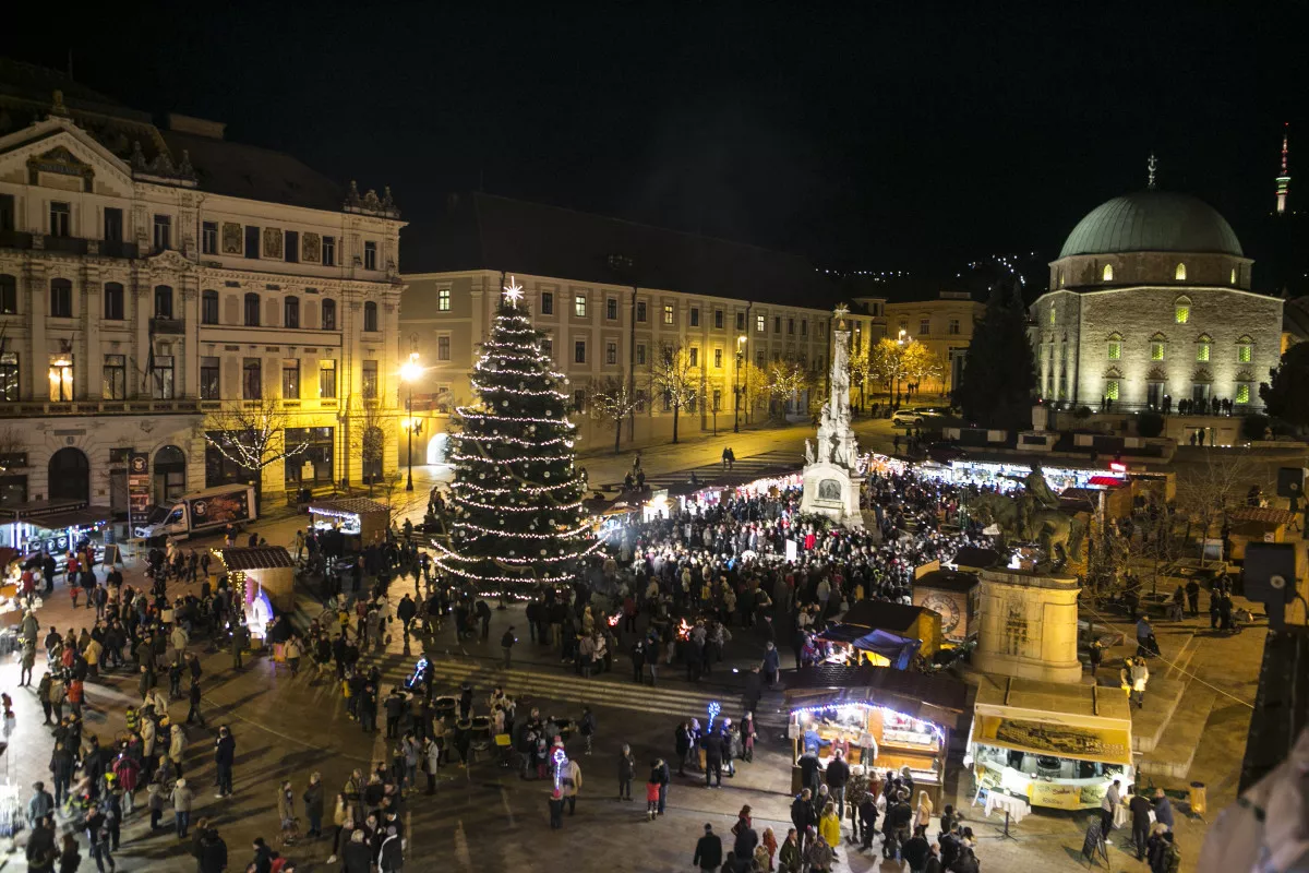 5+2 helyszín 2022-ben, ahol elmerülhettek az adventi vásár forgatagában - Fotó: XI. Adventi Kézműves és Mesevásár (Pécs)