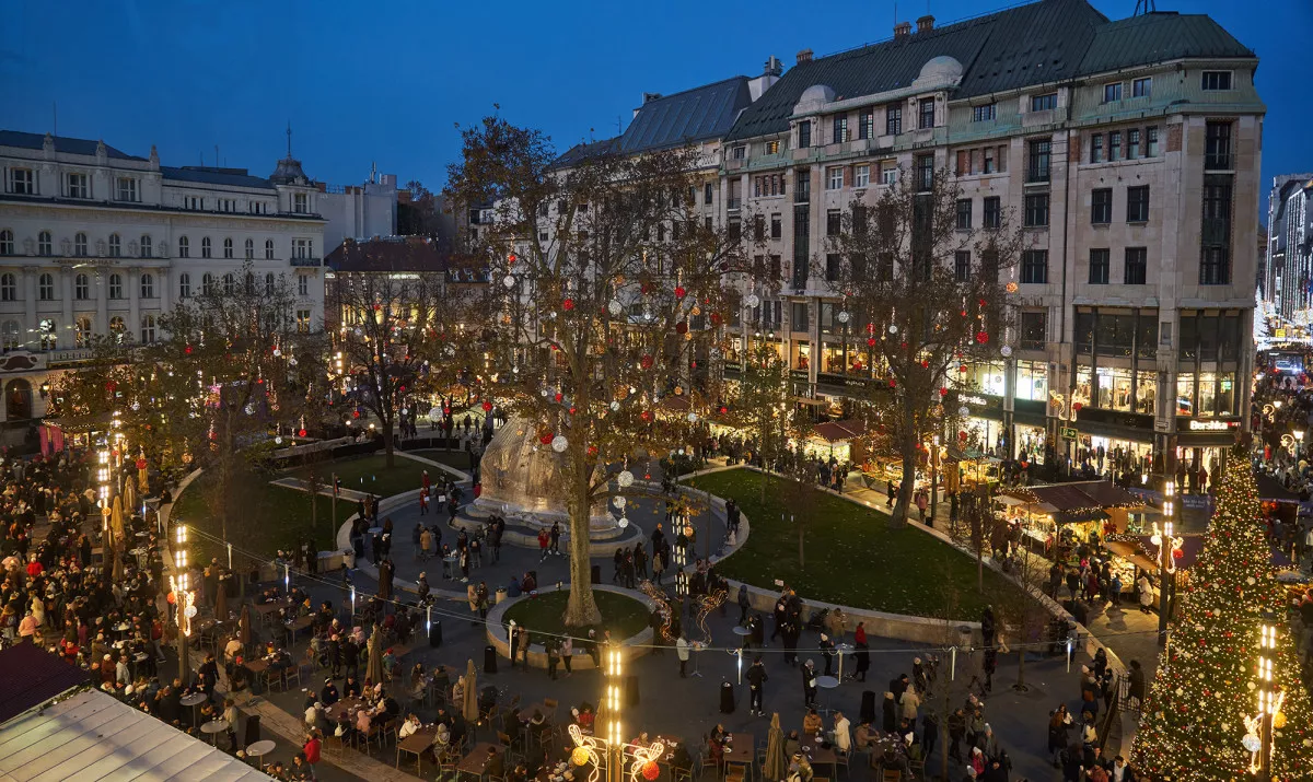 5+2 helyszín 2022-ben, ahol elmerülhettek az adventi vásár forgatagában - Vörösmarty Classic Xmas