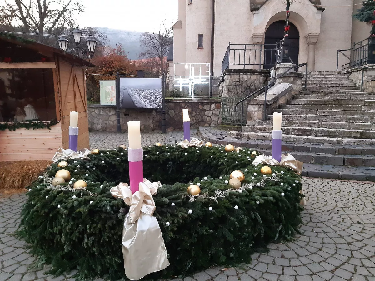 Ünnepi hangulatú városnéző séták - Fotó: Tokaji Séta