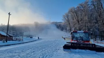 A Zemplén Kalandparkban már készítik a sípályát