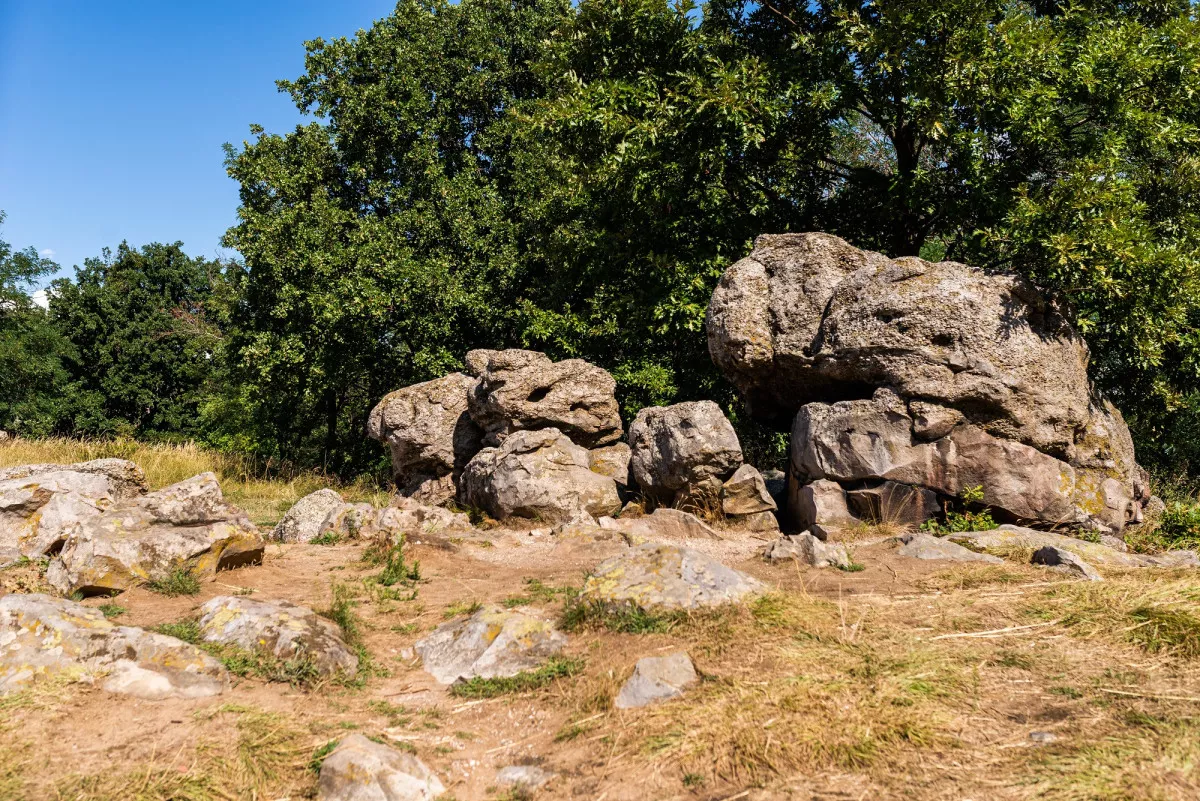 A Balaton-felvidék kihagyhatatlan látnivalói - Szentbékkállai Kőtenger