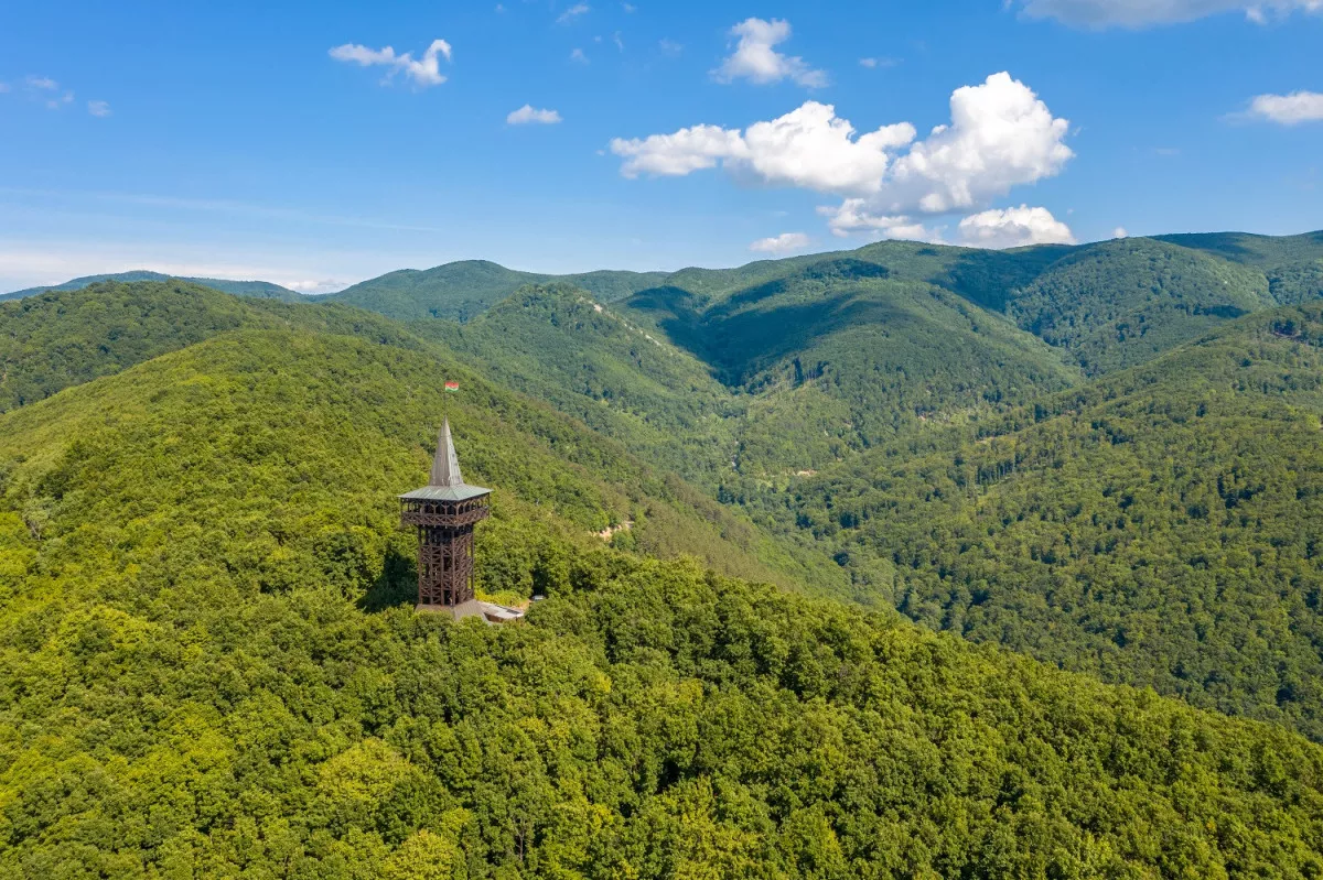 5 varázslatos kilátó, csodás panorámával - Millenniumi kilátó (Szilvásvárad) 