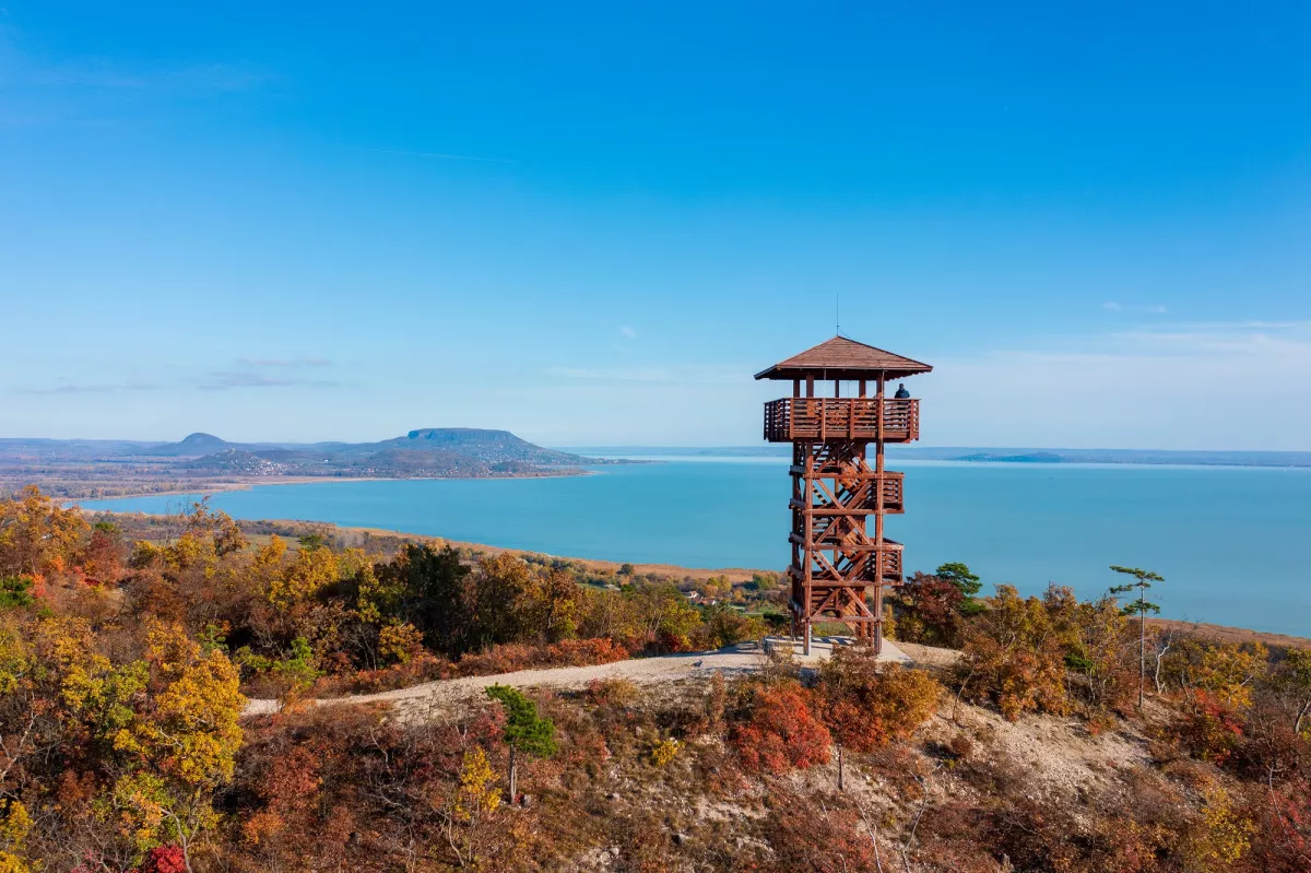 5 varázslatos kilátó, csodás panorámával - Batsányi-kilátó (Balatongyörök)