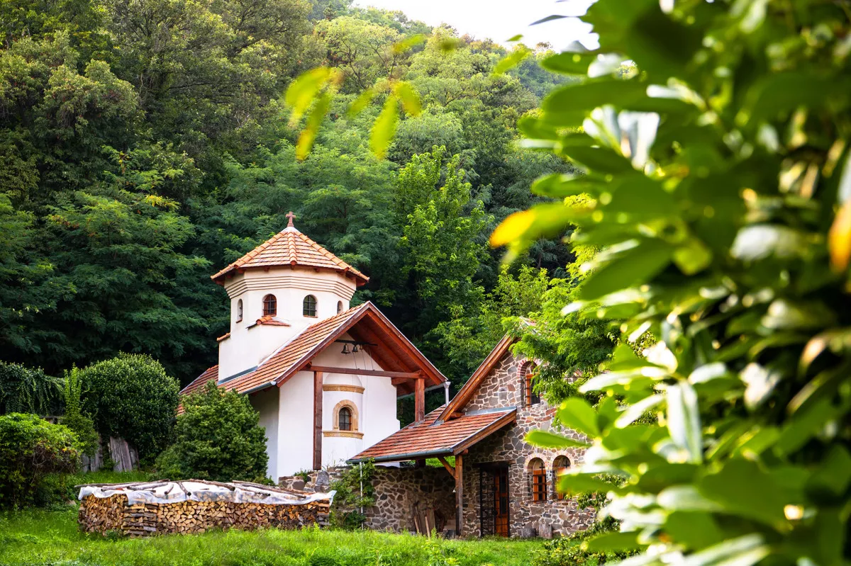 Különleges templomok Magyarországon - Örömhírvétel-kápolna, Kisapáti