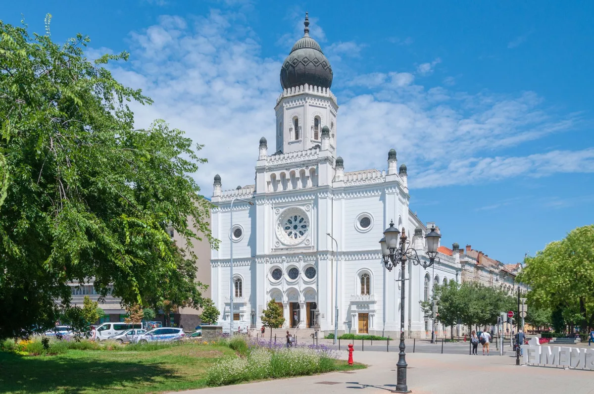 Összegyűjtöttük Kecskemét legizgalmasabb látnivalóit - Tudomány és Művészetek Háza