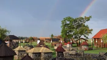 Négyszeres Guiness Recorder a dinnyési Várpark és Skanzen - beszélgetés Alekszi Zoltánnal