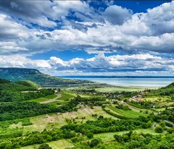 Kirándulj a Tapolcai-medence tündérszép tanúhegyein!