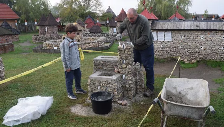 Várpark és Skanzen, Dinnyés