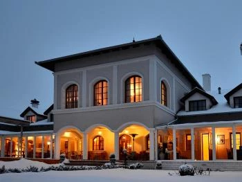 Bodrogi-kúria étterem Inárcs