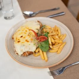 Bagolyvár Inárcs Inárcs - Vendéglátás