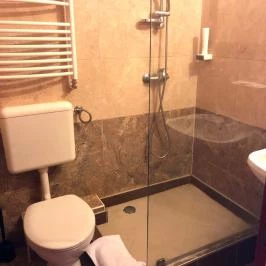 Bagolyvár Inárcs Inárcs - Szobák