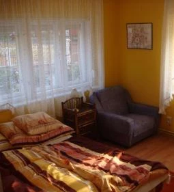 Holiday Vendégház & Szabadidőkert