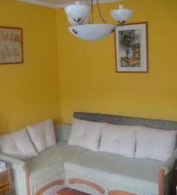 Holiday Vendégház & Szabadidőkert