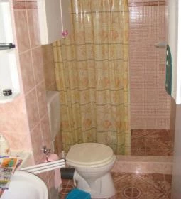 Holiday Vendégház & Szabadidőkert