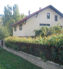 Erdőalja Vendégház