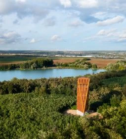 Naplás-tavi kilátó