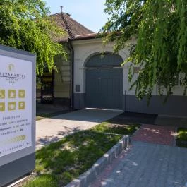 Pilvax Hotel Kalocsa - Külső kép