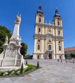 Nagyboldogasszony Főszékesegyház