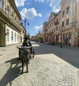 Rippl-Rónai József szamárfogatos szobra