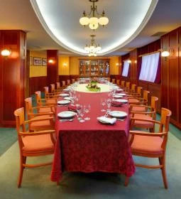 IKON Bar & Restaurant