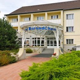 Hotel BorsodChem Kazincbarcika - Külső kép