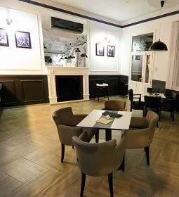 Veyron Kávézó & Cukrászda