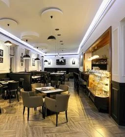 Veyron Kávézó & Cukrászda