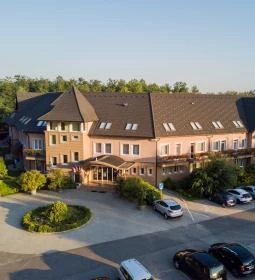 Granada Konferencia Wellness és Sport Hotel