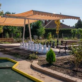 Granada Konferencia Wellness és Sport Hotel Kecskemét - Medence/kert