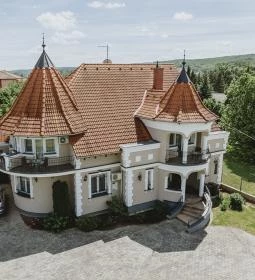 Admirál Villa Kehida