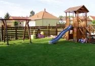 Barátságos Faházak Kehidakustány