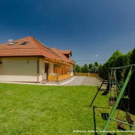 Barbara Apartmanház Kehidakustány - Medence/kert