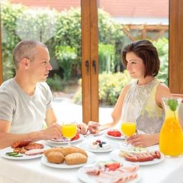 Hertelendy Ház Kehidakustány - Vendéglátás