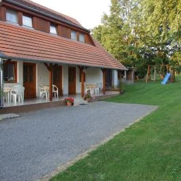 Ibolya Vendégház Kehidakustány - Medence/kert