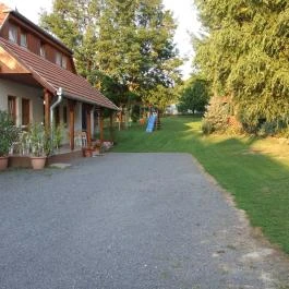 Ibolya Vendégház Kehidakustány - Medence/kert