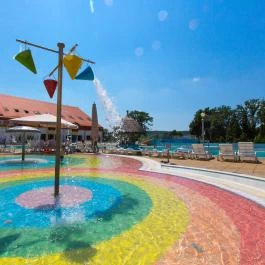 Kehida Termál Hotel Kehidakustány - Medence/kert