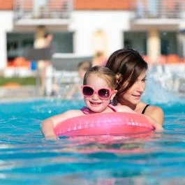 Kehida Termál Hotel Kehidakustány - Medence/kert