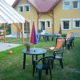 Kustánygyöngye Vendégház Kehidakustány - Medence/kert