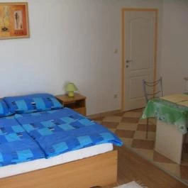 Petra Apartmanház Kehidakustány - Szobák