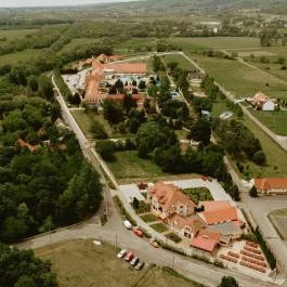 Szerencsemák Panzió Kehidakustány - Külső kép