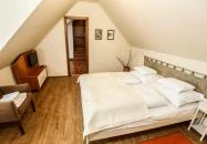 Oszter Ház Kékkút