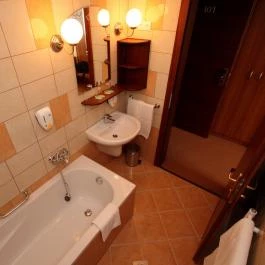 Vis Vitalis Medical Wellness Hotel Kerepes - Szobák