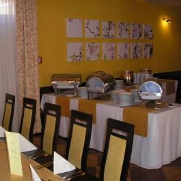 Vis Vitalis Medical Wellness Hotel Kerepes - Vendéglátás