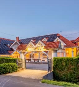 Admiral Family Resort