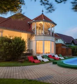 Admiral Family Resort