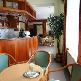 Hotel Ovit Keszthely - Vendéglátás