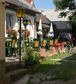 Monarchia Vendégház Keszthely